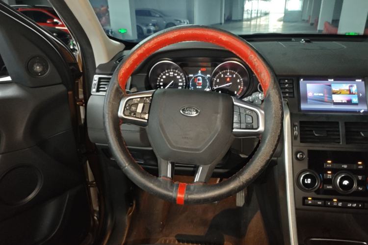 Used Land Rover Discovery Sport 2017 2.0T SE Steering Wheel