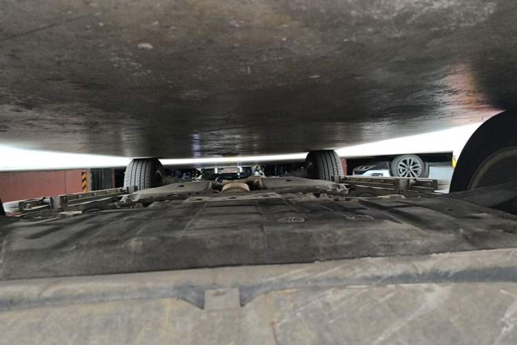 Used Land Rover Discovery Sport 2018 240 PS SE Version Chassis Front