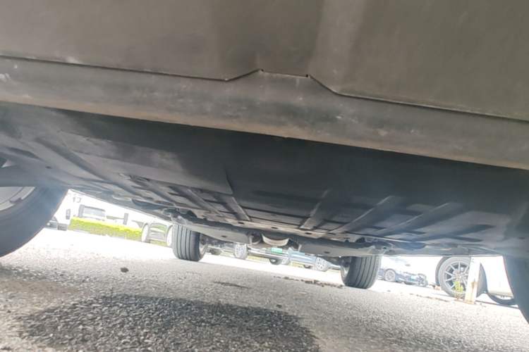 Used Land Rover Discovery Sport 2018 240 PS SE Version Chassis Front