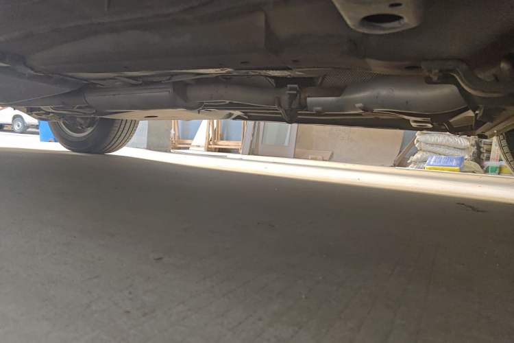 Used Land Rover Discovery Sport 2018 240 PS SE Version Chassis Front Right