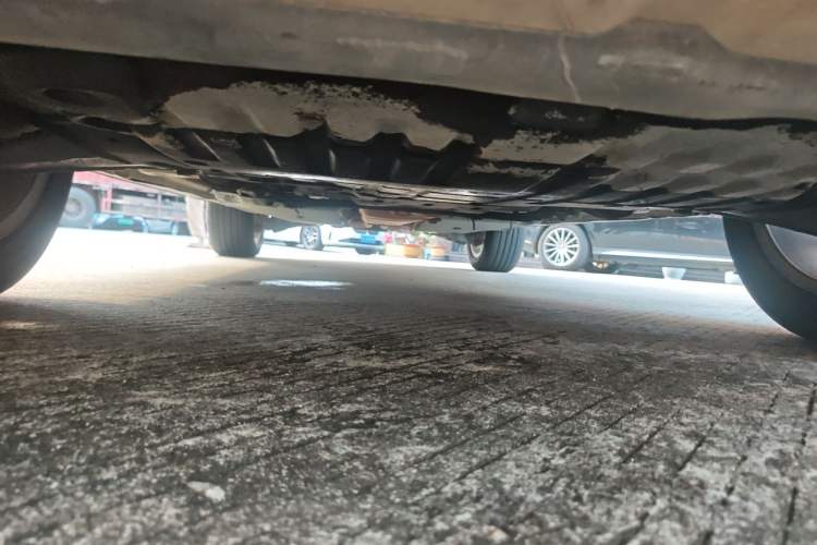 Used Land Rover Discovery Sport 2018 240 PS HSE Version Chassis Front