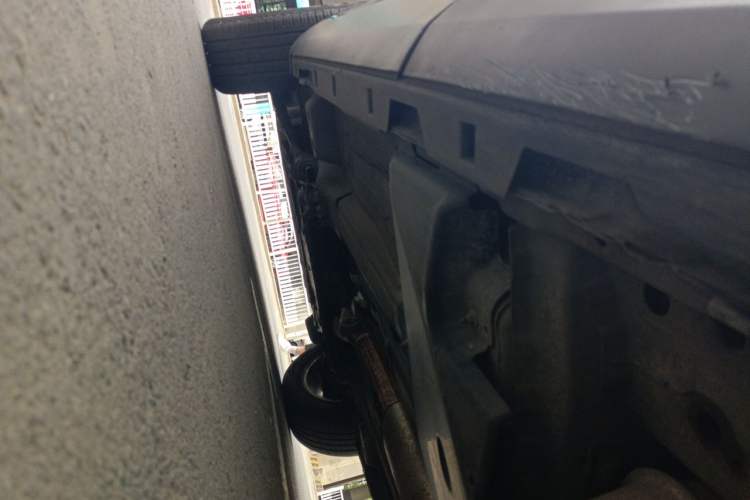 Used Land Rover Discovery Sport 2018 240 PS SE Version Chassis Rear Left