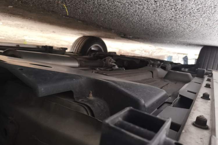 Used Land Rover Discovery Sport 2018 240 PS SE Version Chassis Rear Left