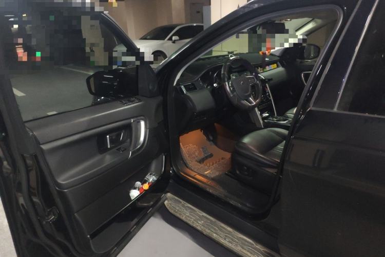 Used Land Rover Discovery Sport 2018 240 PS SE Version Driver Seat