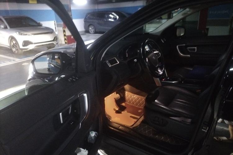 Used Land Rover Discovery Sport 2018 240 PS SE Version Driver Seat