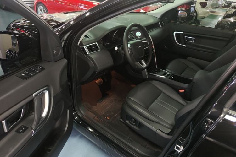 Used Land Rover Discovery Sport 2018 240 PS SE Version Driver Seat