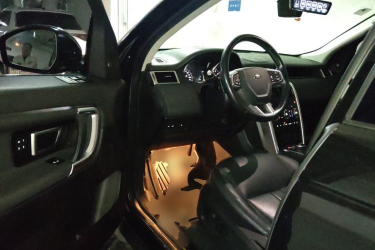 Used Land Rover Discovery Sport 2018 240 PS HSE Version Driver Seat