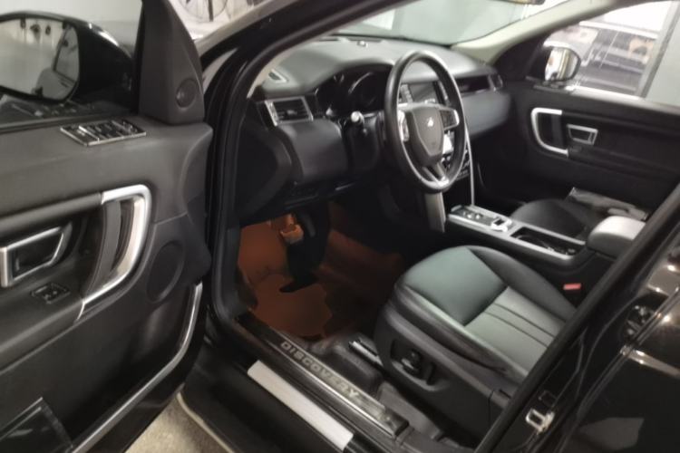 Used Land Rover Discovery Sport 2018 240 PS SE Version Driver Seat