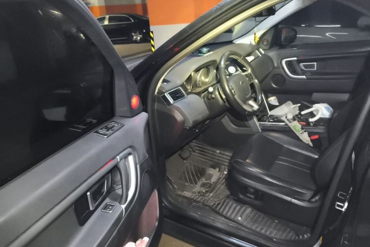 Used Land Rover Discovery Sport 2018 240 PS SE Version Driver Seat