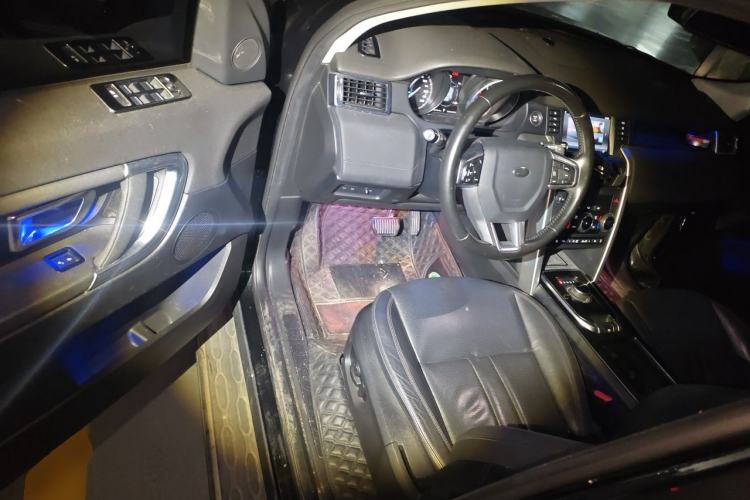 Used Land Rover Discovery Sport 2018 240 PS SE Version Driver Seat