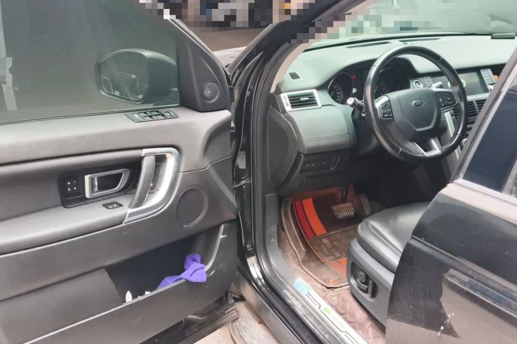 Used Land Rover Discovery Sport 2018 240 PS HSE LUXURY Edition Driver Seat