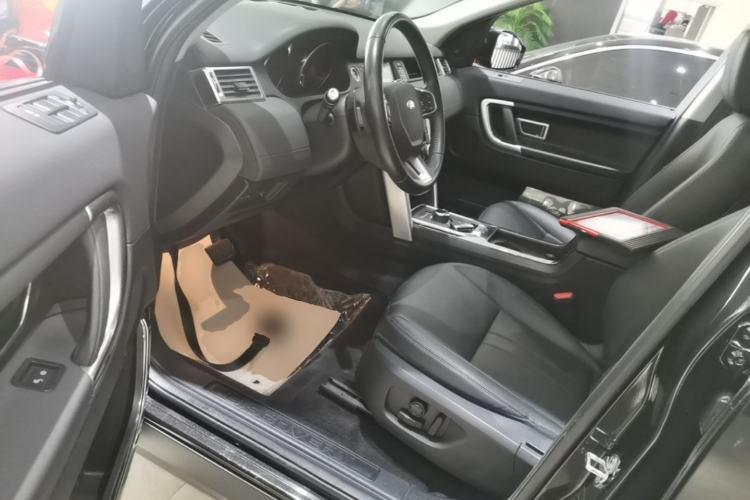 Used Land Rover Discovery Sport 2018 240 PS SE Version Driver Seat