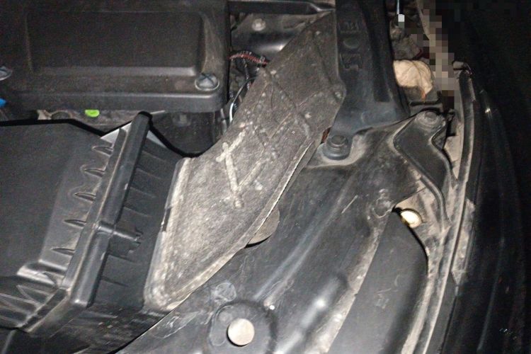 Used Land Rover Discovery Sport 2018 240 PS SE Version Engine Bay Left
