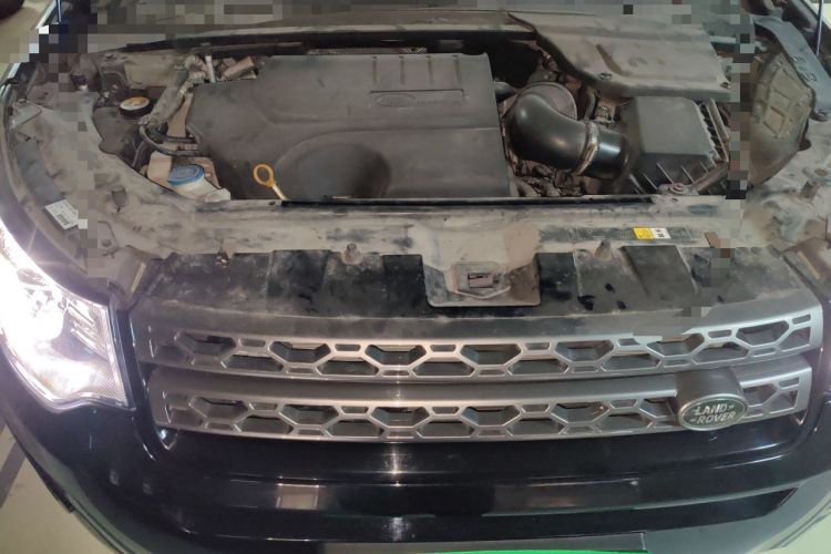 Used Land Rover Discovery Sport 2018 240 PS SE Version Engine Bay