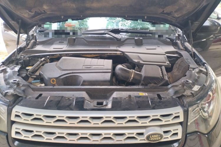 Used Land Rover Discovery Sport 2018 240 PS SE Version Engine Bay