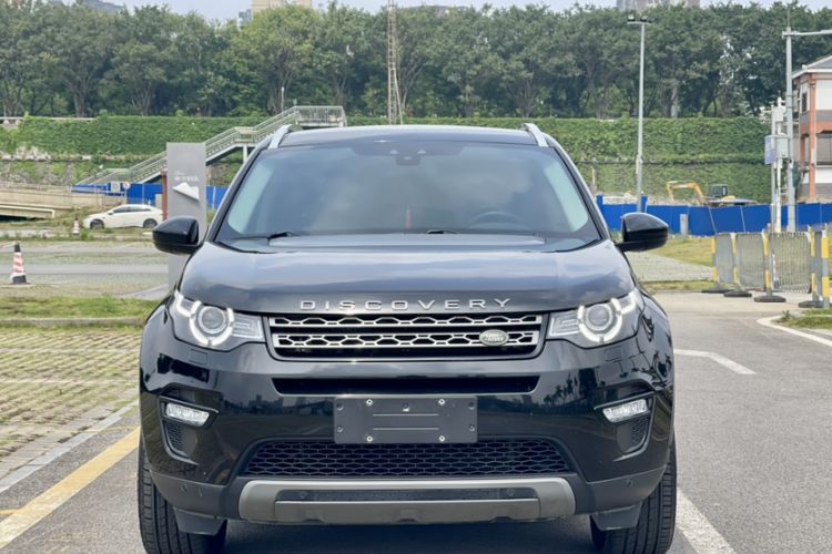 Used Land Rover Discovery Sport 2018 240 PS SE Version Exterior 1