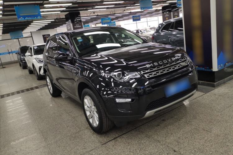 Used Land Rover Discovery Sport 2018 240 PS SE Version Exterior 2