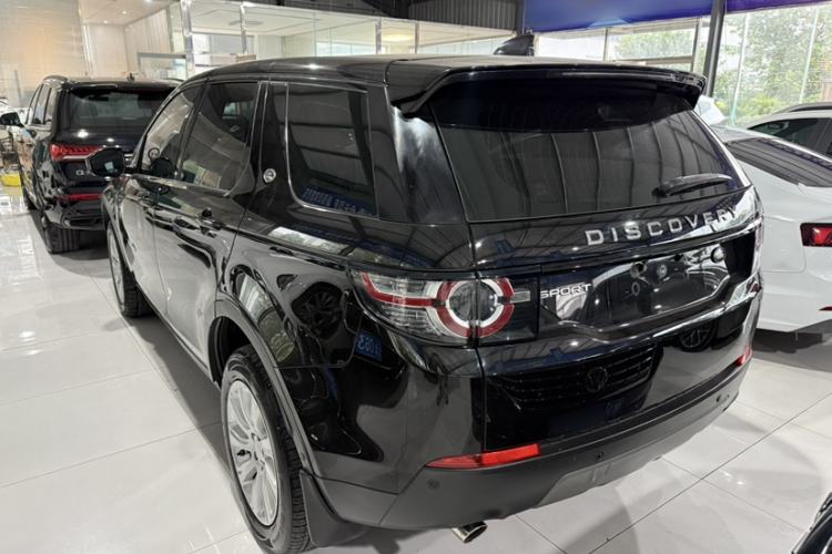 Used Land Rover Discovery Sport 2018 240 PS SE Version Exterior 2