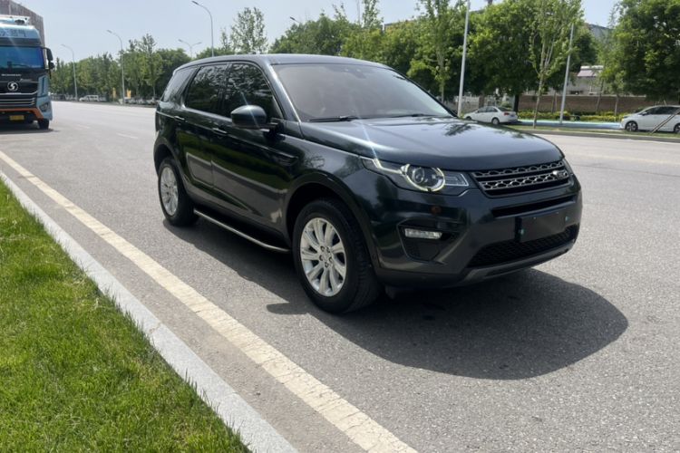 Used Land Rover Discovery Sport 2018 240 PS SE Version Exterior 3