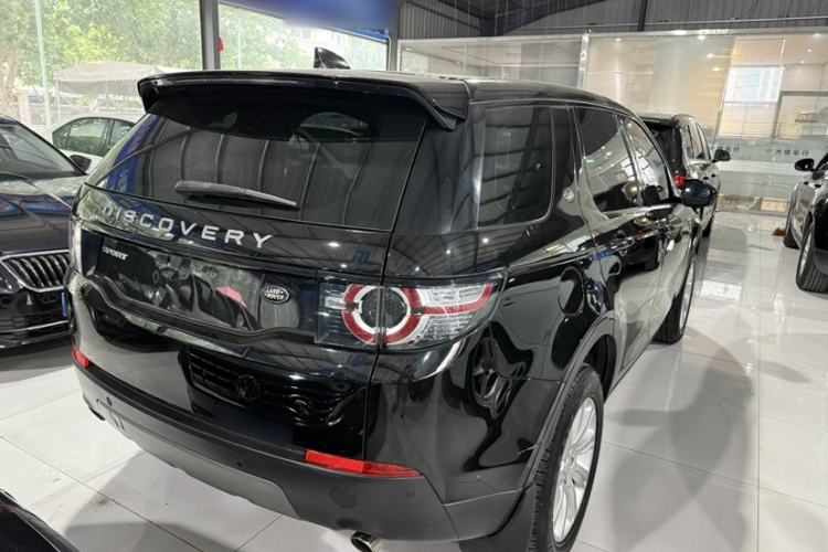 Used Land Rover Discovery Sport 2018 240 PS SE Version Exterior 4