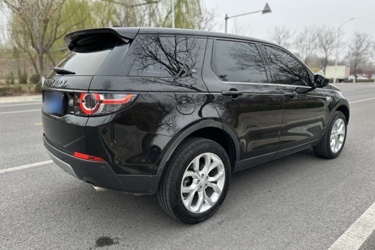 Used Land Rover Discovery Sport 2018 240 PS HSE Version Exterior 4