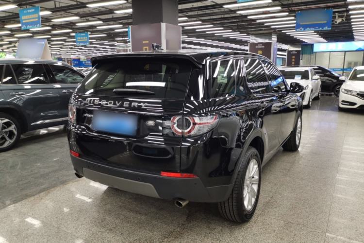 Used Land Rover Discovery Sport 2018 240 PS SE Version Exterior 5