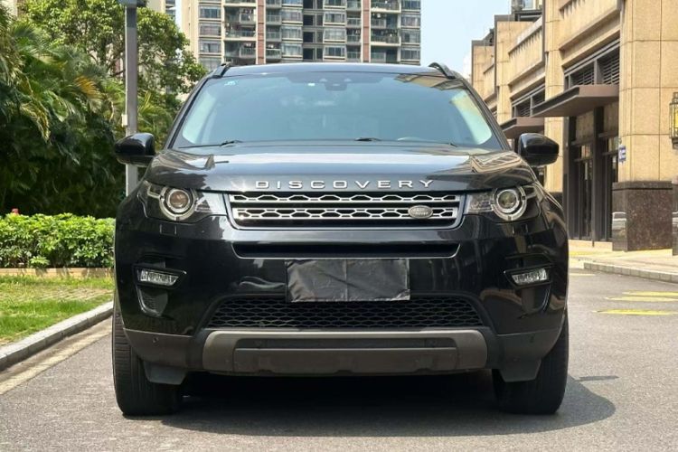 Used Land Rover Discovery Sport 2018 240 PS SE Version Exterior 8