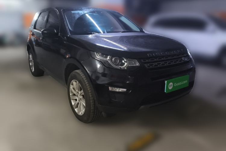 Used Land Rover Discovery Sport 2018 240 PS SE Version Front Right 45 Deg