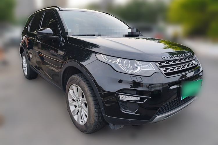 Used Land Rover Discovery Sport 2018 240 PS SE Version Front Right 45 Deg