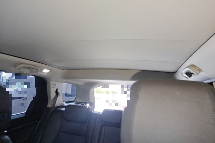 Used Land Rover Discovery Sport 2018 240 PS SE Version Headliner