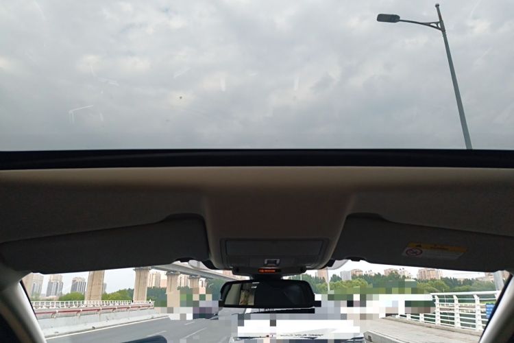 Used Land Rover Discovery Sport 2018 240 PS SE Version Headliner