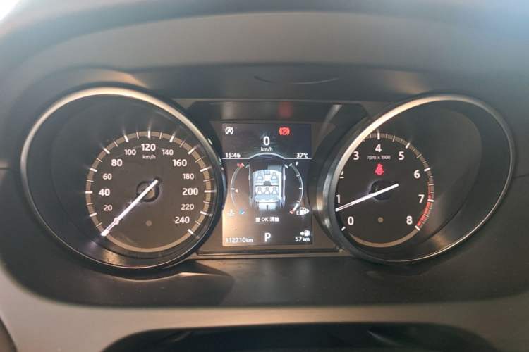 Used Land Rover Discovery Sport 2018 240 PS PURE Edition Instrument Cluster