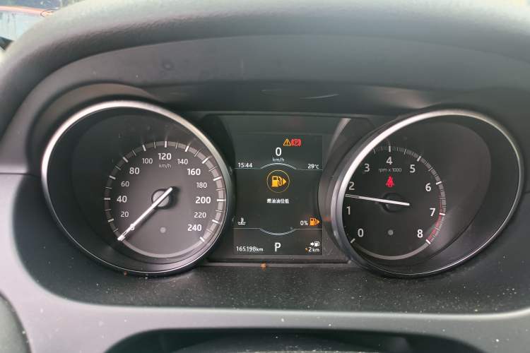 Used Land Rover Discovery Sport 2018 240 PS PURE Edition Instrument Cluster