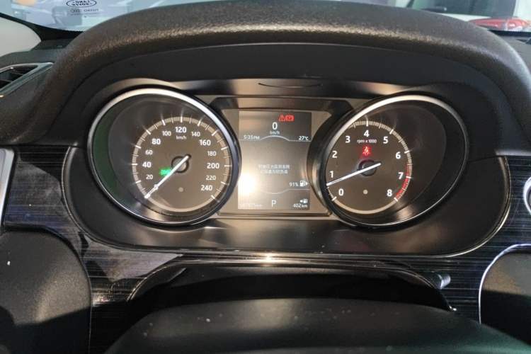 Used Land Rover Discovery Sport 2018 240 PS SE Version Instrument Cluster