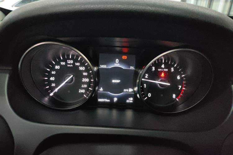 Used Land Rover Discovery Sport 2018 240 PS SE Version Instrument Cluster