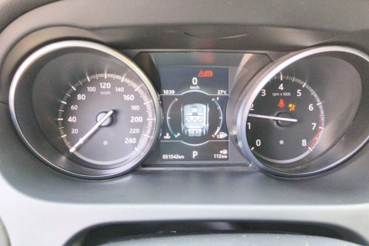 Used Land Rover Discovery Sport 2018 240 PS HSE Version Instrument Cluster