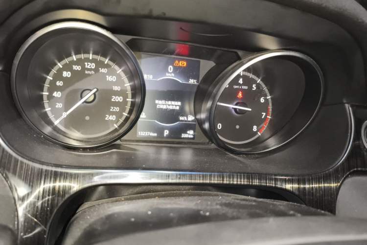 Used Land Rover Discovery Sport 2018 240 PS SE Version Instrument Cluster