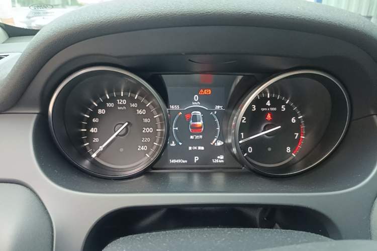 Used Land Rover Discovery Sport 2018 240 PS SE Version Instrument Cluster