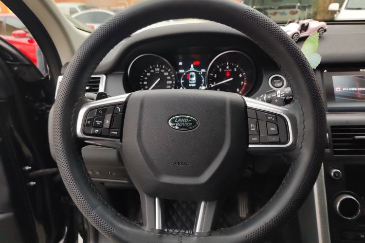 Used Land Rover Discovery Sport 2018 240 PS SE Version Interior 2