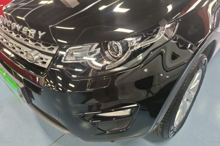 Used Land Rover Discovery Sport 2018 240 PS SE Version Left Front Headlight