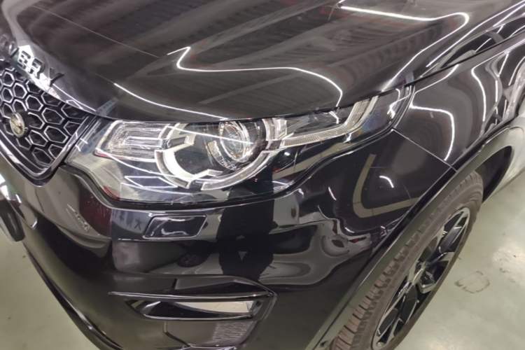 Used Land Rover Discovery Sport 2018 240 PS HSE Version Left Front Headlight