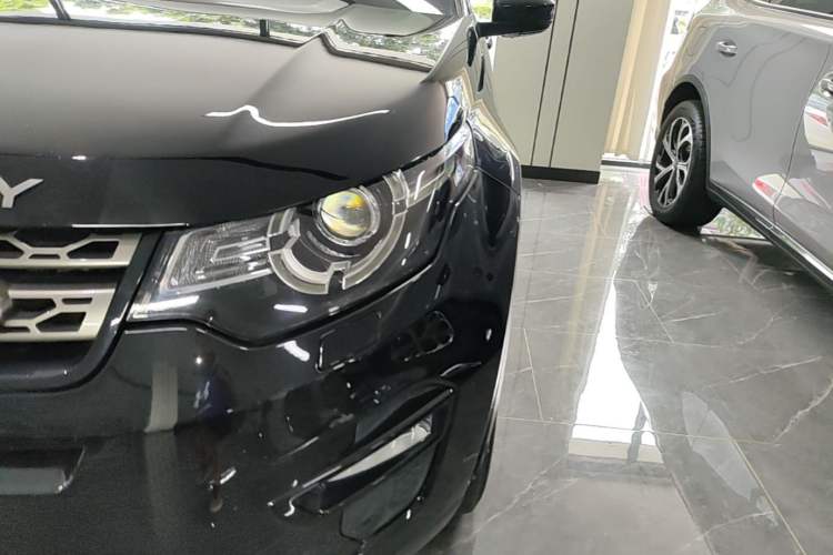 Used Land Rover Discovery Sport 2018 240 PS SE Version Left Front Headlight