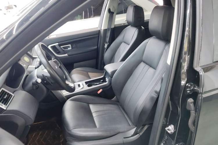 Used Land Rover Discovery Sport 2018 240 PS HSE Version Left Front Seat