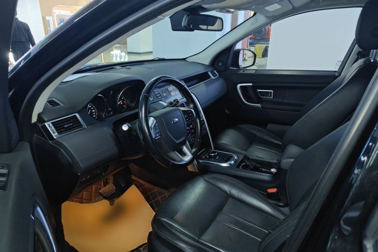 Used Land Rover Discovery Sport 2018 240 PS SE Version Left Front Seat