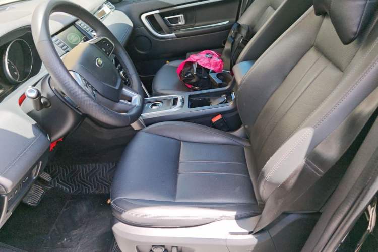Used Land Rover Discovery Sport 2018 240 PS SE Version Left Front Seat