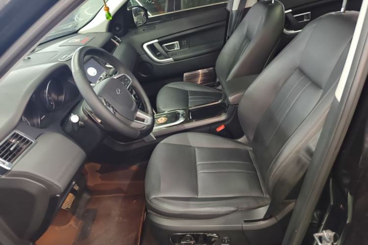 Used Land Rover Discovery Sport 2018 240 PS HSE Version Left Front Seat