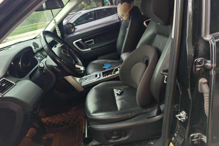 Used Land Rover Discovery Sport 2018 240 PS HSE Version Left Front Seat
