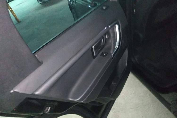 Used Land Rover Discovery Sport 2018 240 PS SE Version Left Rear Door Interior