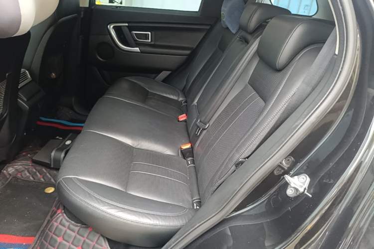 Used Land Rover Discovery Sport 2018 240 PS SE Version Left Rear Seat