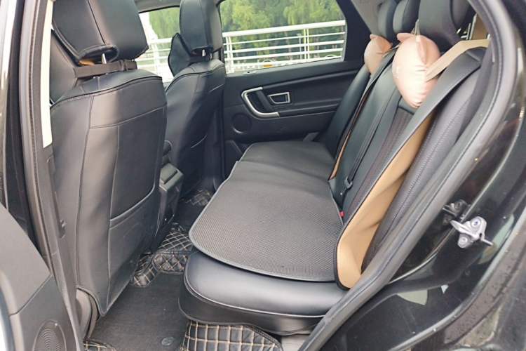 Used Land Rover Discovery Sport 2018 240 PS SE Version Left Rear Seat